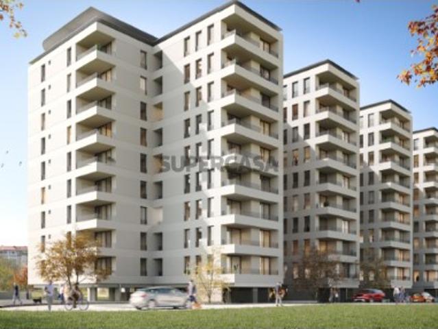 Apartamento T3 com varanda