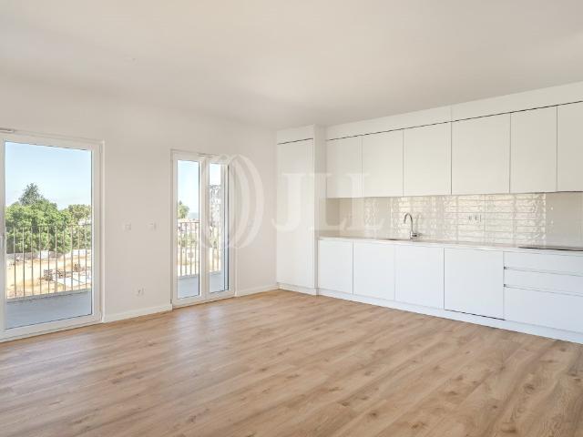Apartamento T3 com varanda, Barreiro 0m² Barreiro e Verderena