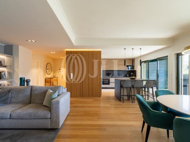Apartamento T3 com varanda e estacionamento, em Lisboa 0m² Belém