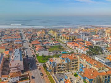 Apartamento T3 com Varanda e Suíte – 5 Minutos da Praia de Esmoriz