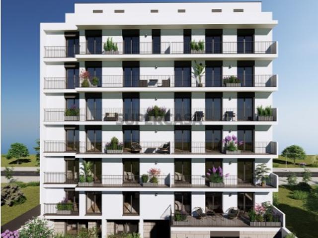Apartamento T3 com varanda e terraço vista jardim NOVO Loures, Lisboa