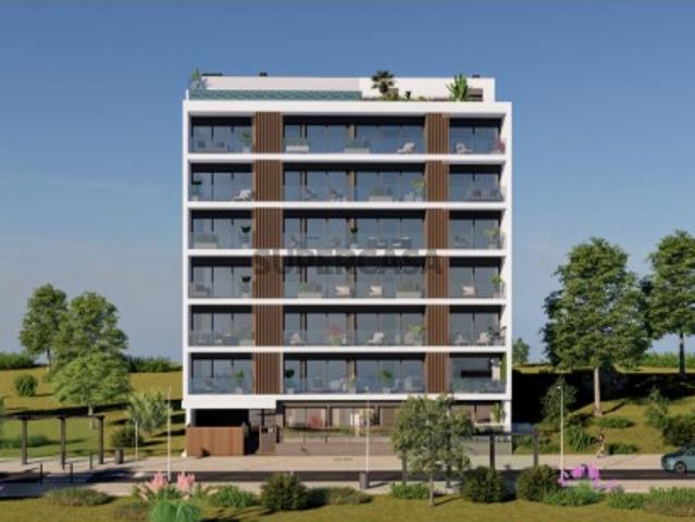 Apartamento T3 com varanda e terraço vista jardim NOVO Loures, Lisboa