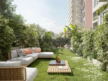 Apartamento T3 com varanda e 1 lugar de estacionamento em Alvalade
