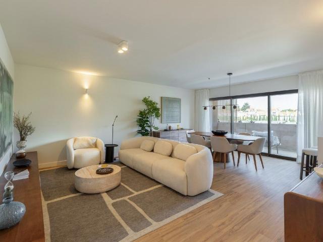 Apartamento T3 com varanda, em Telheiras, Lisboa 0m² Lumiar