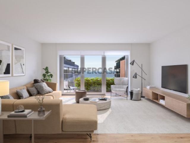 Apartamento T3 com varanda, em Vila Nova de Gaia
