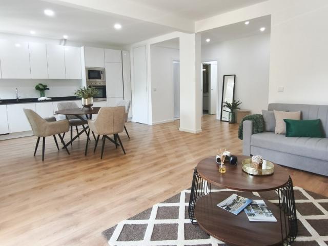 Apartamento T3 com varanda em Benfica