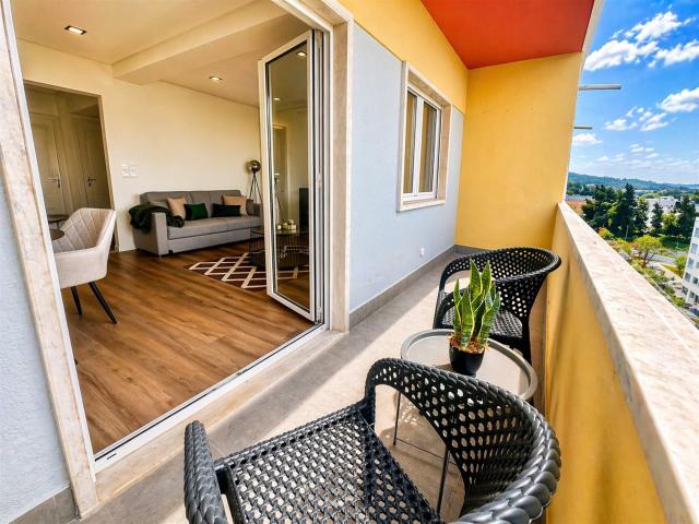Apartamento T3 com varanda em reabilitação – Benfica 85m² Benfica