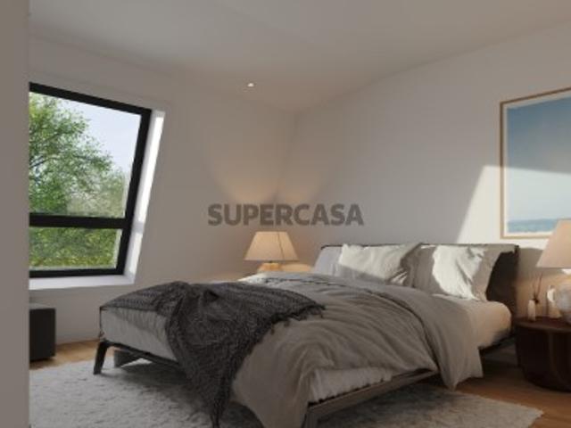 Apartamento T3 com varanda, em Serralves
