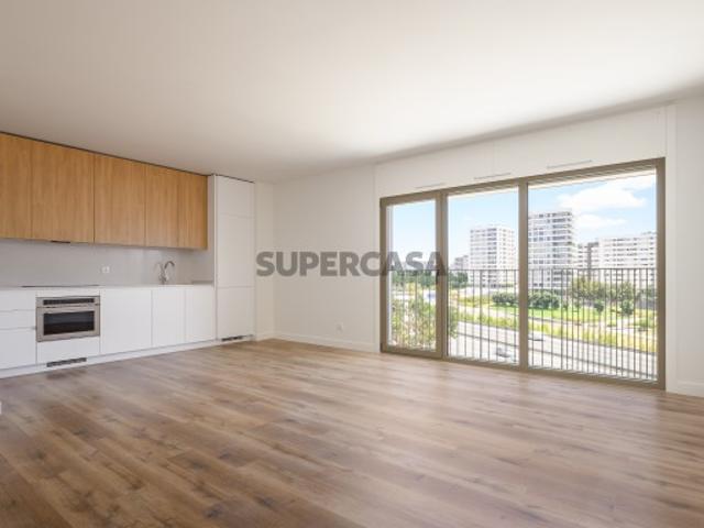 Apartamento T3 com varanda, Luma, Lumiar, Lisboa