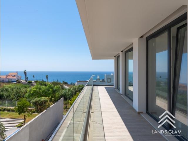 Apartamento T3 com varanda na Ericeira