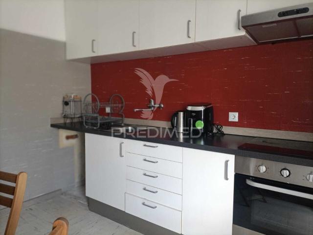 Apartamento t3 com varanda, para arrendamento, nas Guardeiras, Maia