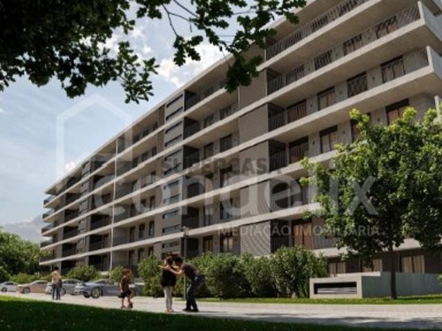 Apartamento T3 com varanda para venda em Valongo