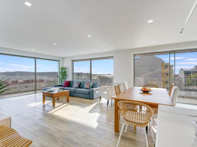 Apartamento T3 com varanda, piscina e 2 lugares de garagem n. 148m² Algés, Linda a Velha e Cruz Quebrada Dafundo