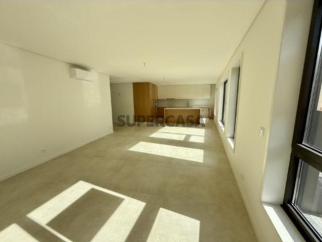 Apartamento T3 com varanda Porto