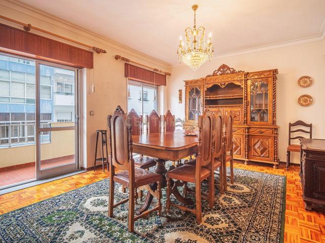 Apartamento T3 com Vista Cidade em Alverca Do Ribatejo