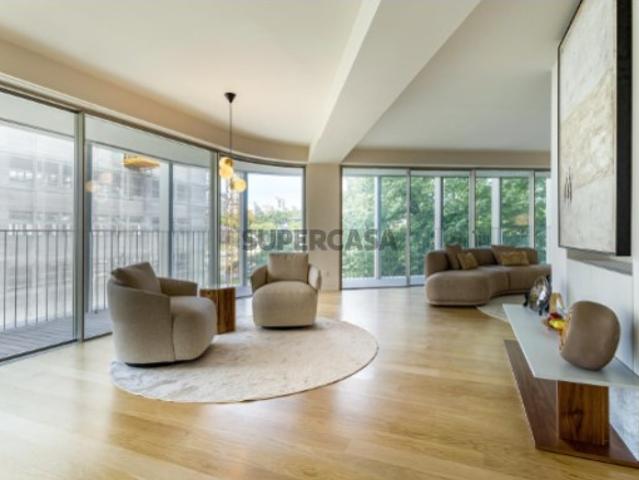 Apartamento T3 com vista, Duque de Loulé, Lisboa