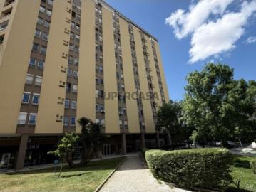 Apartamento T3 com Vista e Terraço em Avenidas Novas, Lisboa