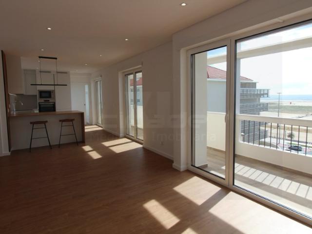 Apartamento T3, com vista mar, no centro da Figueira da Foz