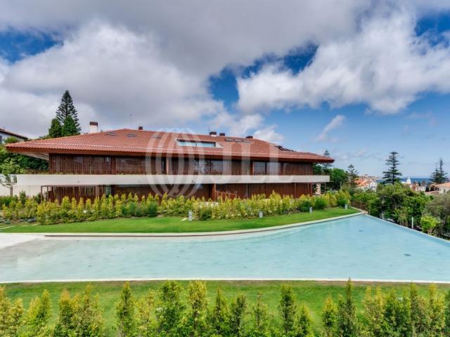 Apartamento T3 com vista mar no Monte Estoril, Cascais