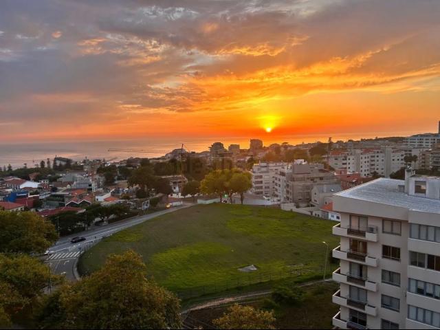 Apartamento T3 com vista mar nos Pinhais da Foz, Porto