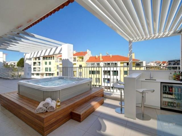 Apartamento T3 com Vista Mar com Terraço na Ericeira