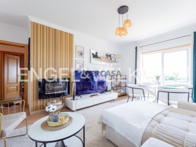 Apartamento T3 com Vista Mar e Terraço Panorâmico