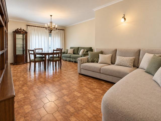 Apartamento T3 com Vista Mar em Caxinas, Vila do Conde, Porto