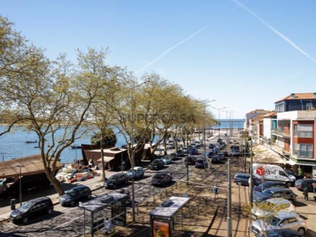 Apartamento T3 com vista rio na Foz Velha Porto