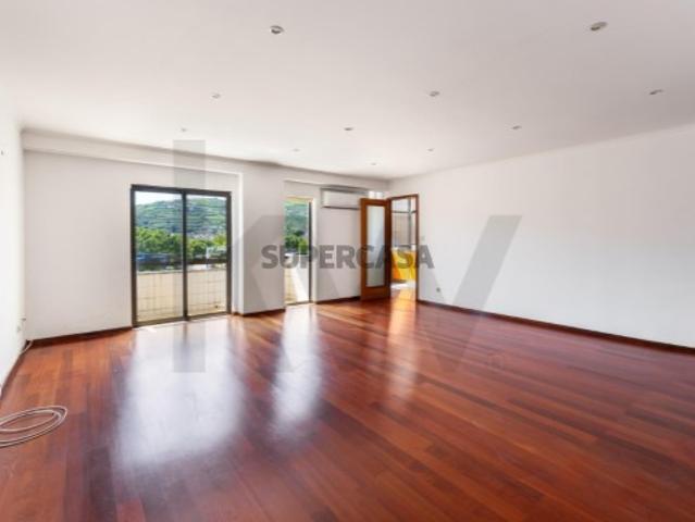 Apartamento T3 com Vista Rio no Peso da Régua