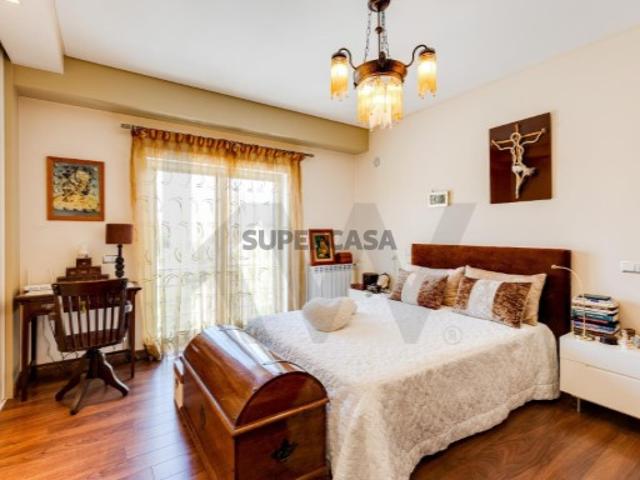 Apartamento T3 com Vista Rio e Excelente Exposição Solar em Leiria