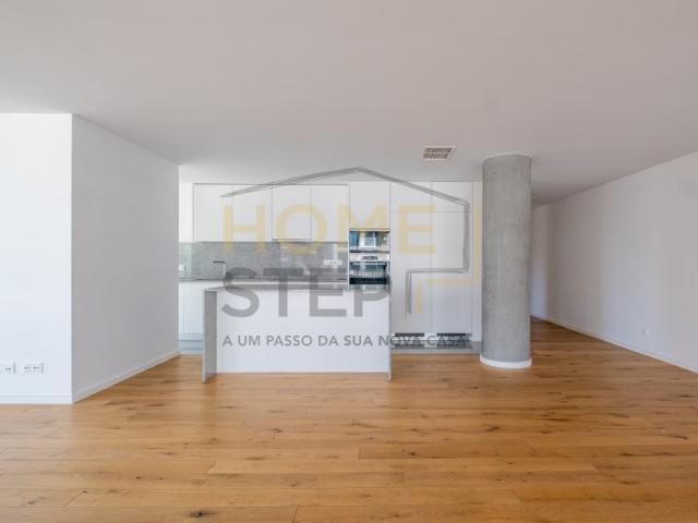Apartamento T3 com Vista Rio, Edifício Cais D'Afurada
