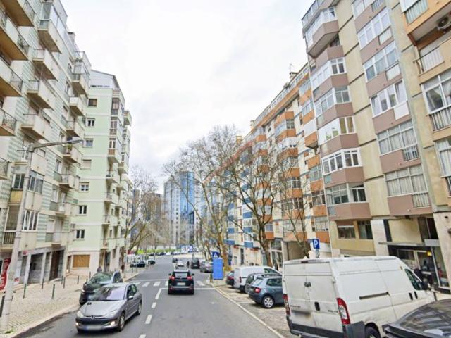 Apartamento T3 completamente Remodelado e Equipado