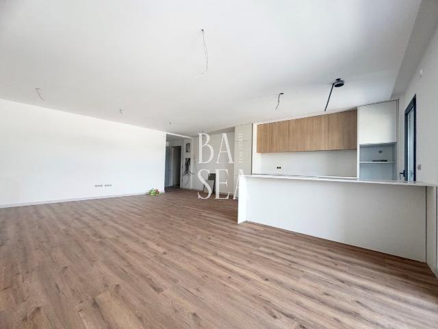 Apartamento T3 condomínio fechado terraço em Celeiros Braga