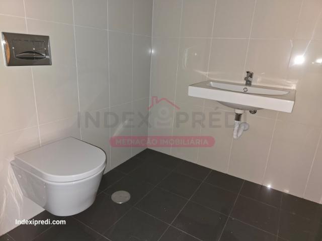 Apartamento T3 C/lugar de garagem de excelentes acabamentos
