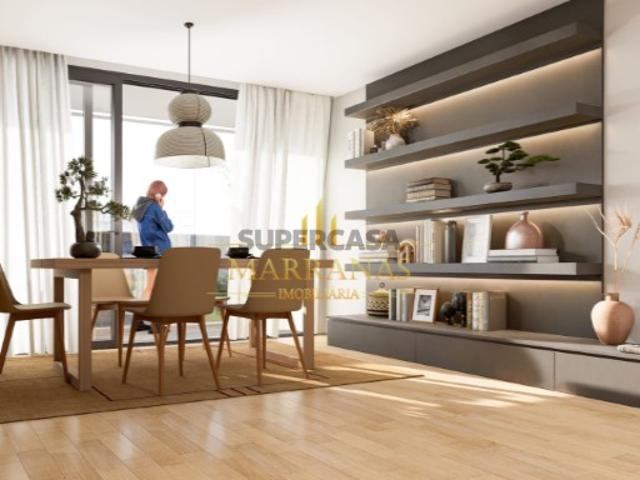 Apartamento T3 c/varanda