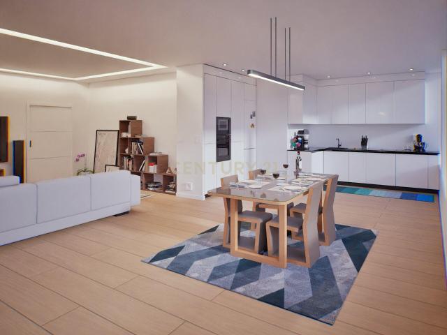 Apartamento T3 de 3 frentes com varanda à N1