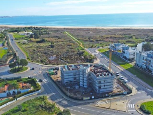 Apartamento T3 de Alto Padrão com Vista Mar Exclusividade e Conforto em Lagos