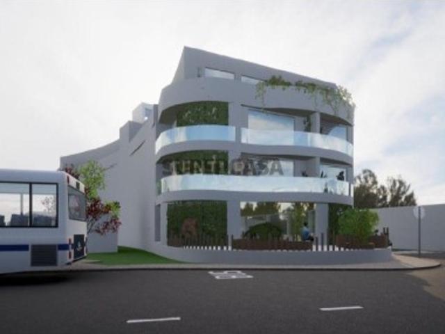 Apartamento T3 de Arquitetura Moderna Rés do chão na Lourinhã