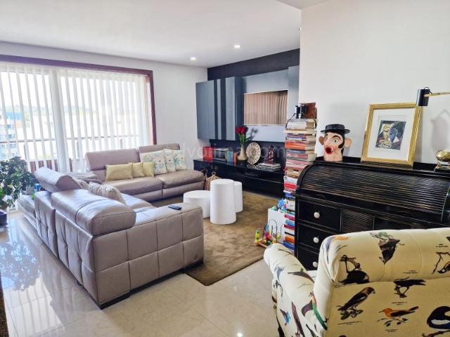 Apartamento T3 de excelente qualidade, situado no centro da vila de Monção