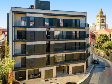 Apartamento T3 de gaveto, equipado, com varandas e dois luga. 144m² Braga São Vítor