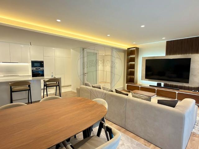 Apartamento T3 de luxo à venda em Cidade da Maia, Maia RE/MAX Portugal