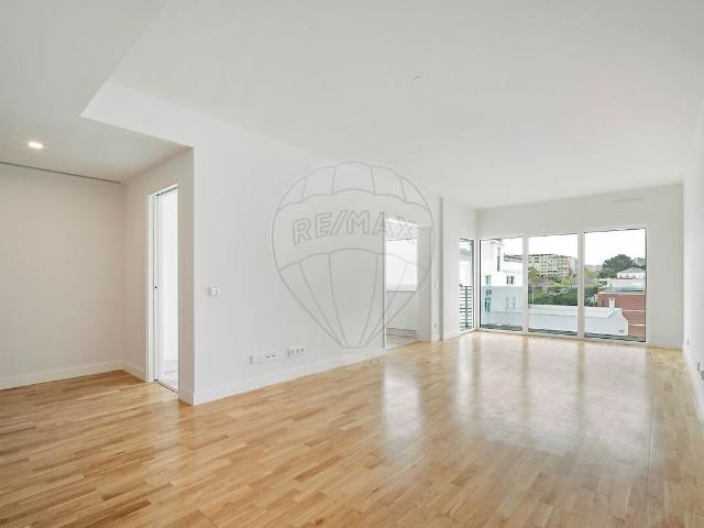 Apartamento T3 de luxo à venda em Avenidas Novas, Lisboa RE/MAX Portugal