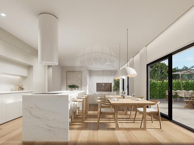 Apartamento T3 de luxo à venda em Montijo e Afonsoeiro, Montijo RE/MAX Portugal