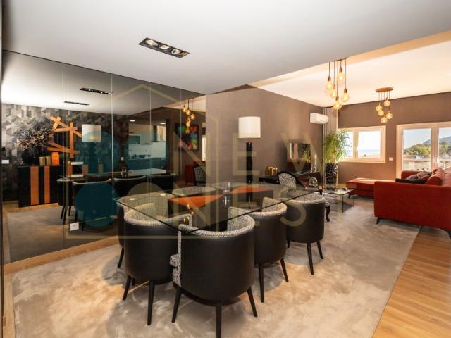 Apartamento T3 de Luxo com Vista Mar e Tróia a 200m da Praia Saboaria, Setúbal