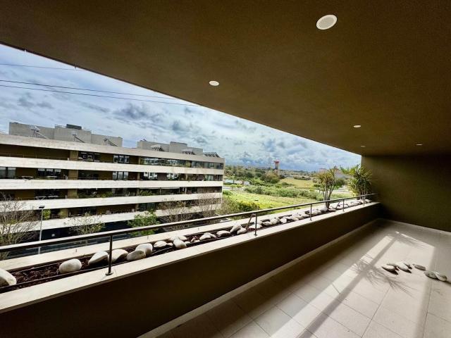 Apartamento T3 de luxo com excelentes áreas em zona privilegiada no Montijo