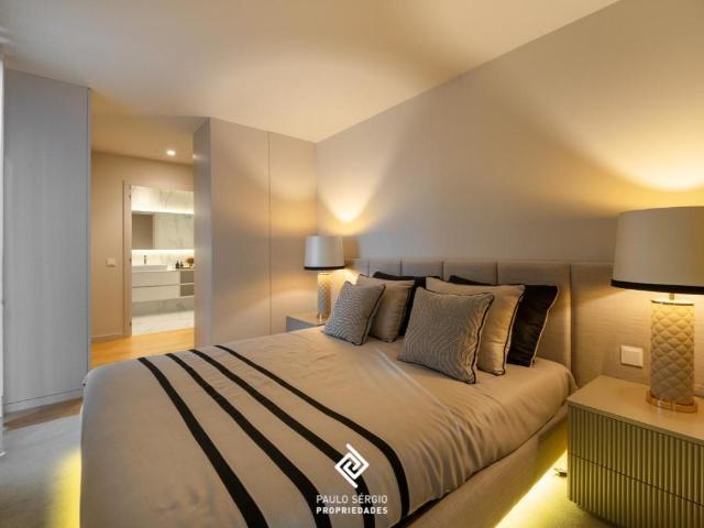 Apartamento T3 de Luxo em Vila Nova de Gaia, localizado a ap. 115m² São Pedro Da Afurada