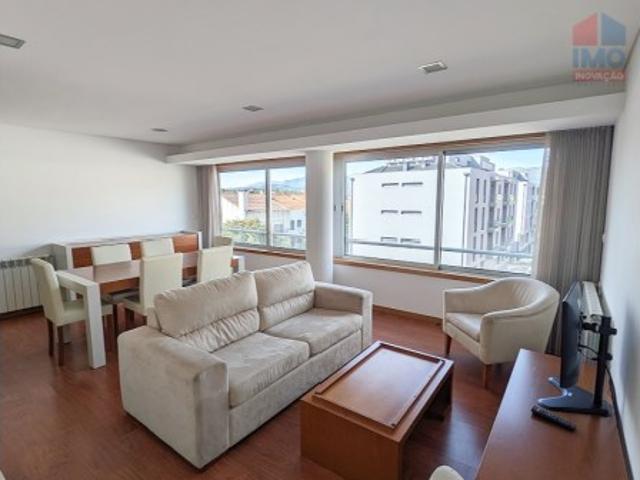 APARTAMENTO T3 | DUAS FRENTES | 2 LUGARES GARAGEM | JUNTO AO SHOPPING E UNIVERSIDADE