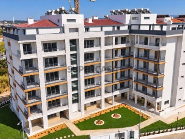 Apartamento T3 Duplex C/ Estacionamento e Arrecadação Seixal