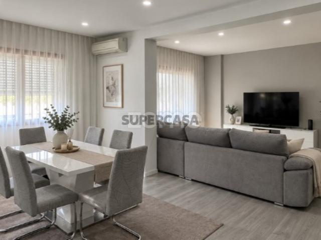 Apartamento T3 Duplex C/ Garagem Box | Planalto, Leiria