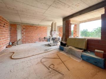 Apartamento T3 Duplex Moderno com Garagem | Corroios Vale de Milhaços